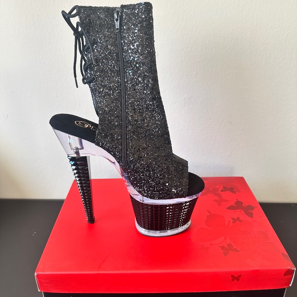 Stripper shoes